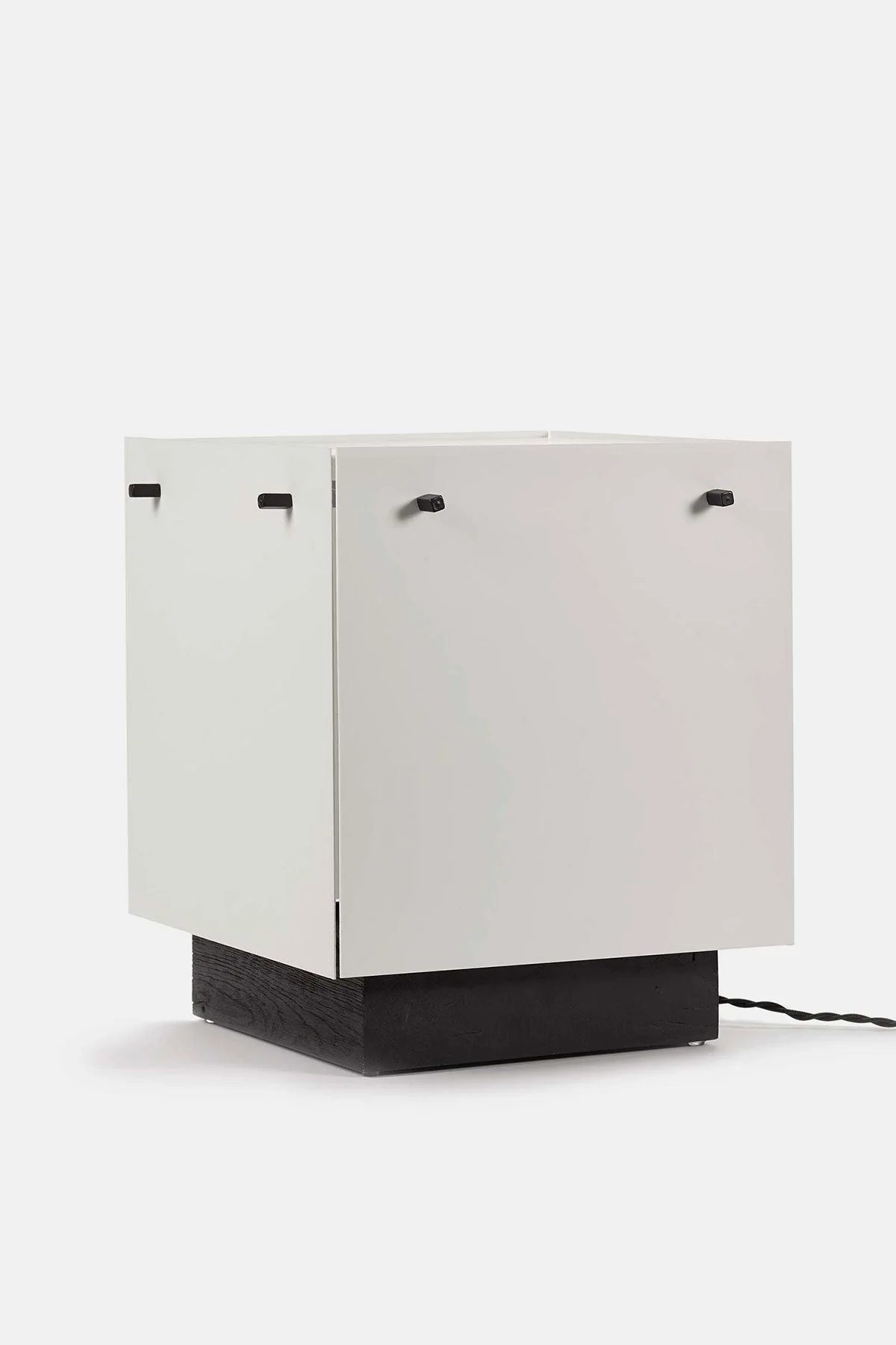 Laslo L - Table Lamp - Image 4