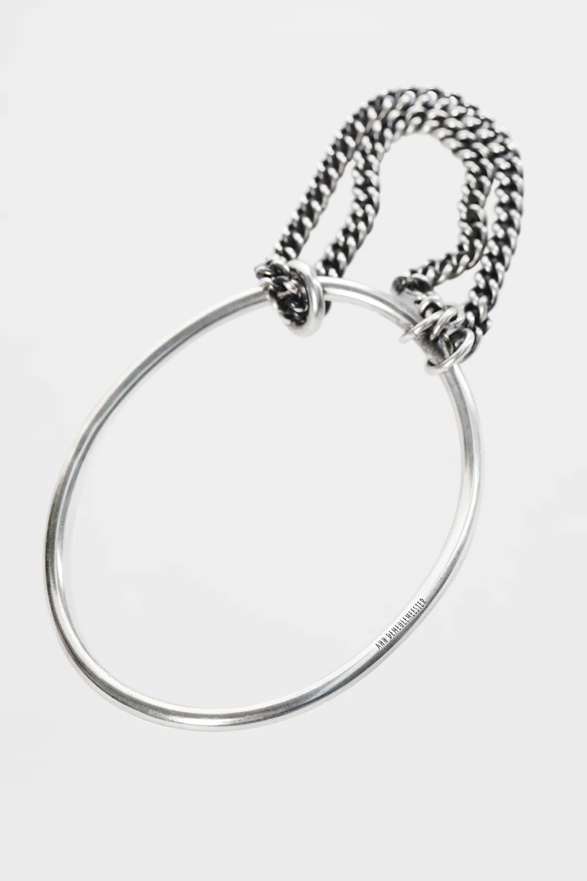 Vokko Bangle With Chain - Image 2