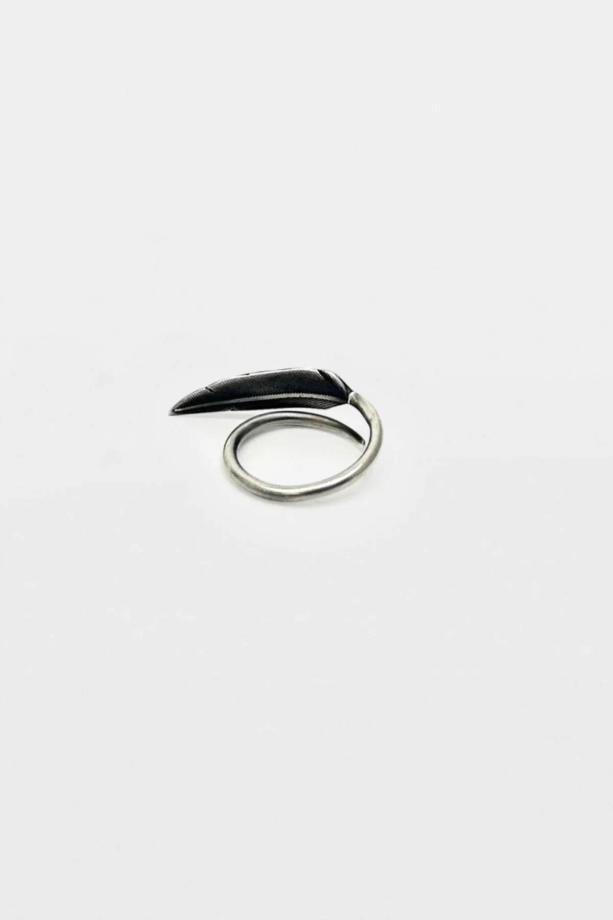 Berk Feather Ring - Image 3