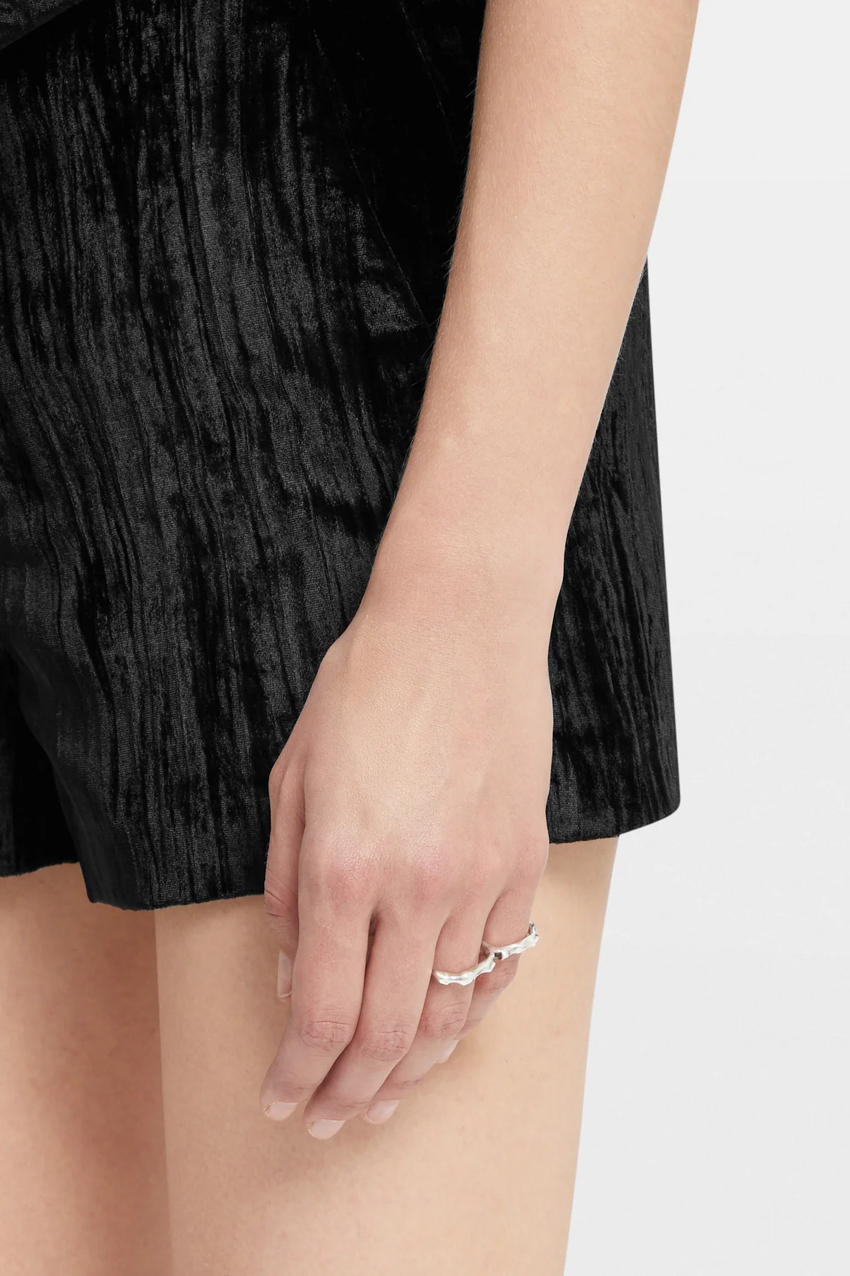 Lenja Futuristic Fine Thorn Double Ring - Image 2