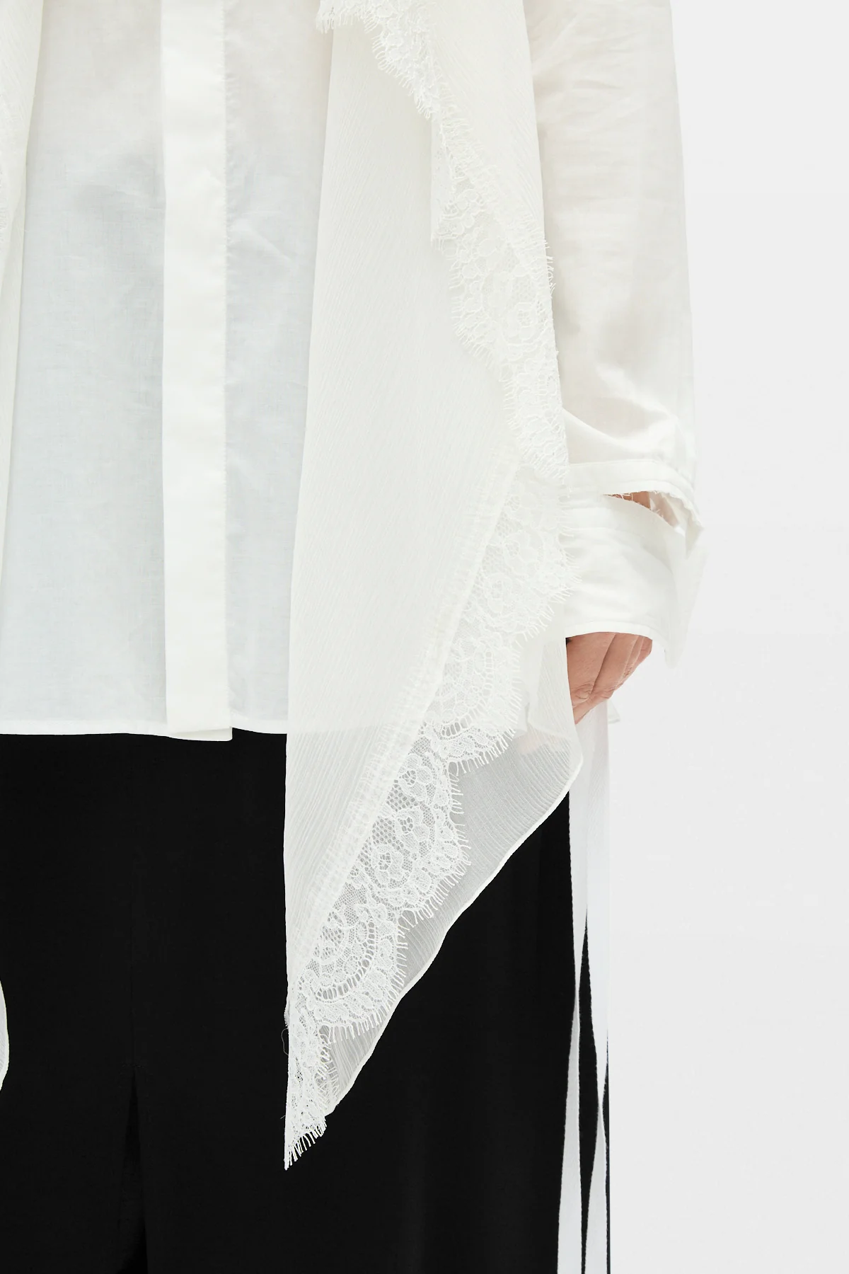 Sini Shirt with Silk Crepon Drap - Image 7